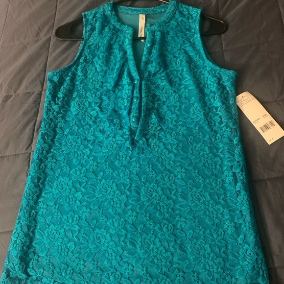 NWT. NY collection sleeveless ruffle lace top. - Picture 1 of 4